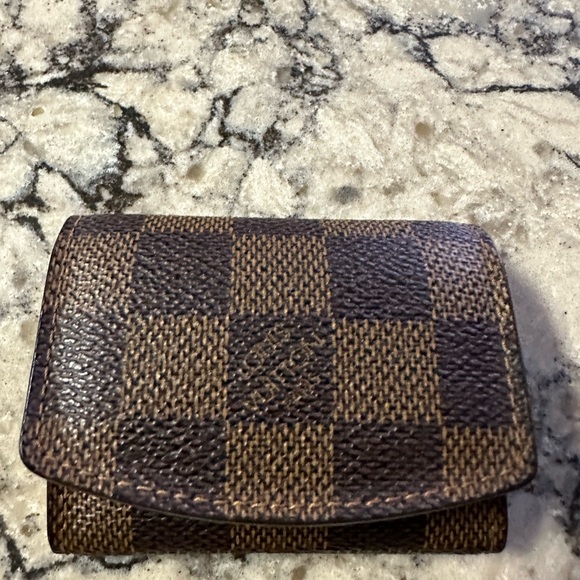 Louis Vuitton Other - Auth DE Louis Vuitton Cuff Link Holder